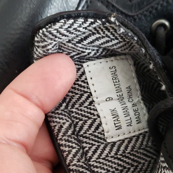 Men's Steve Madden Black Boots - Picture 7 of 7